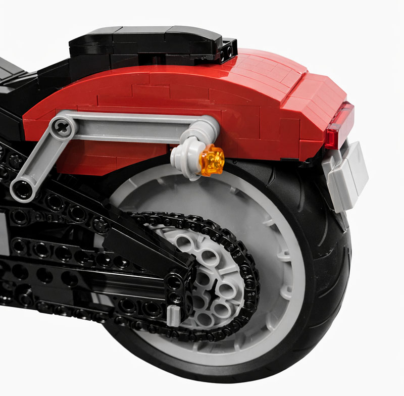LEGO Creator Expert 10269 Harley-Davidson Fat Boy – 1023 Teile – Bild 8