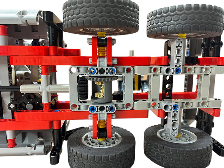 LEGO Technic 9397 Holztransporter – Bild 3
