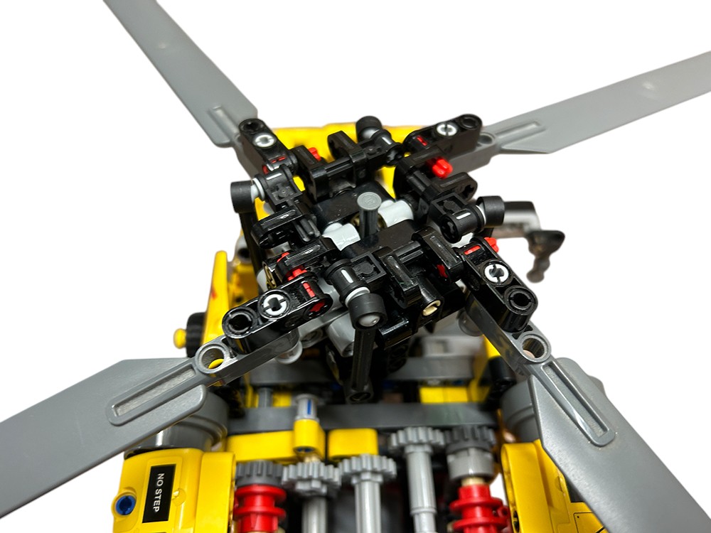 LEGO Technic Hubschrauber 42092 – Bild 5