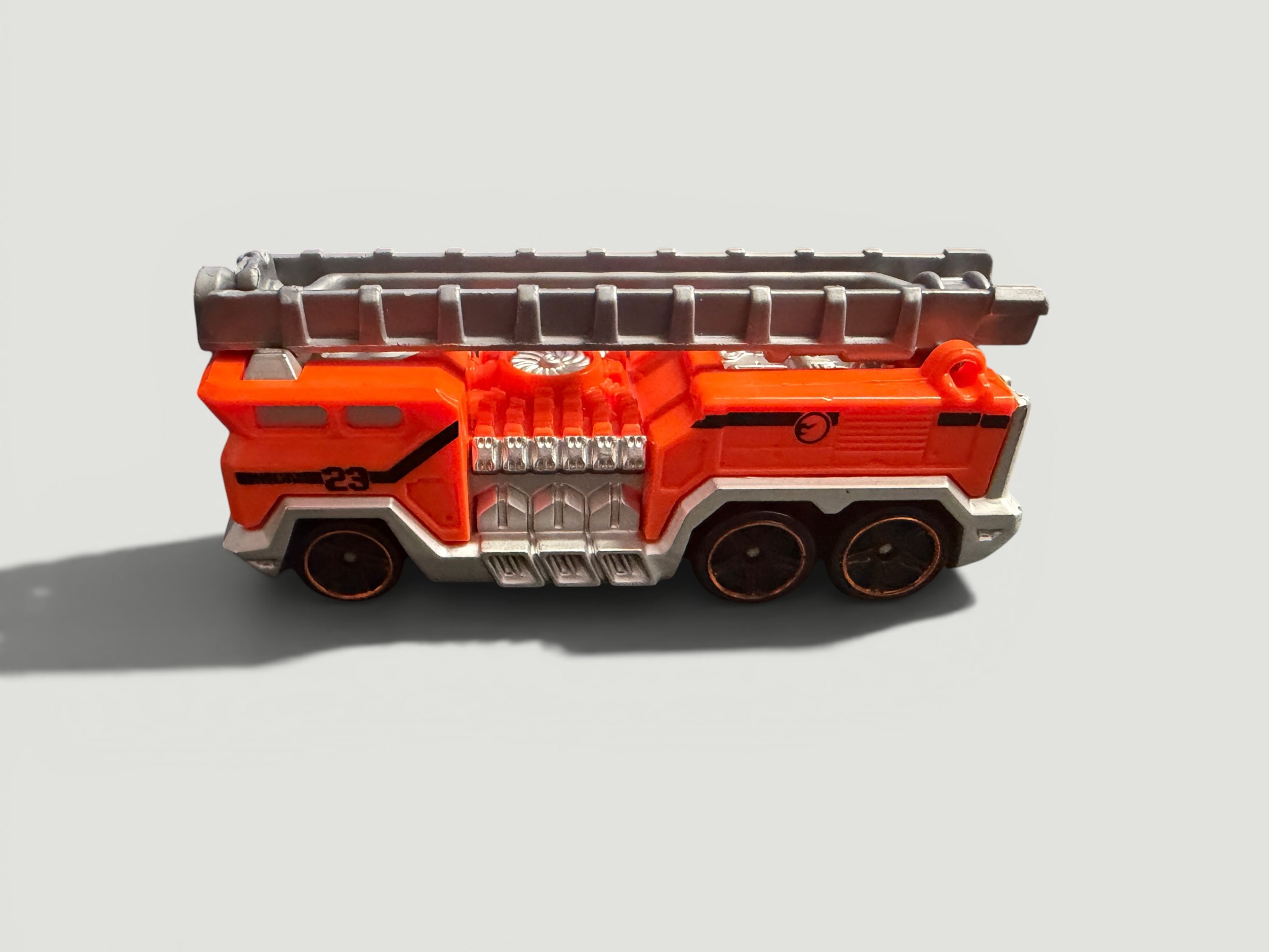 🚒 Hot Wheels Fire Rescue Truck – Futuristisches Feuerwehrfahrzeug 🚒