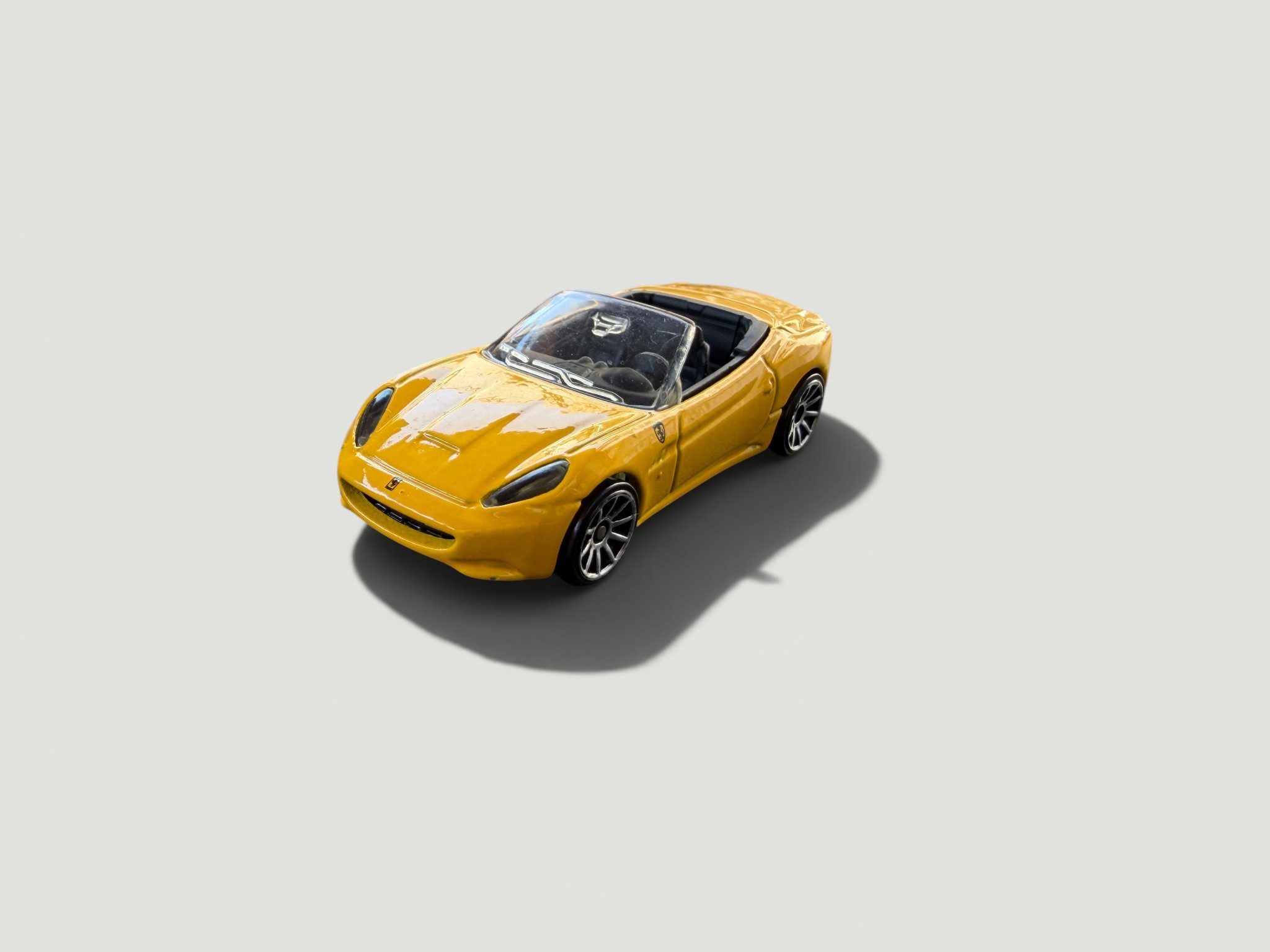 ☀️ Hot Wheels Ferrari California – Gelber Cabrio-Sportwagen ☀️